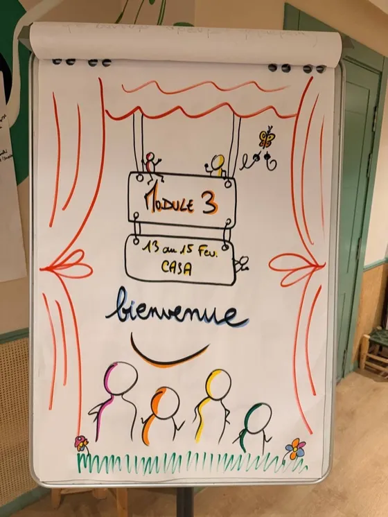 Paperboard d'accueil de formation, par Alban Montreuil
